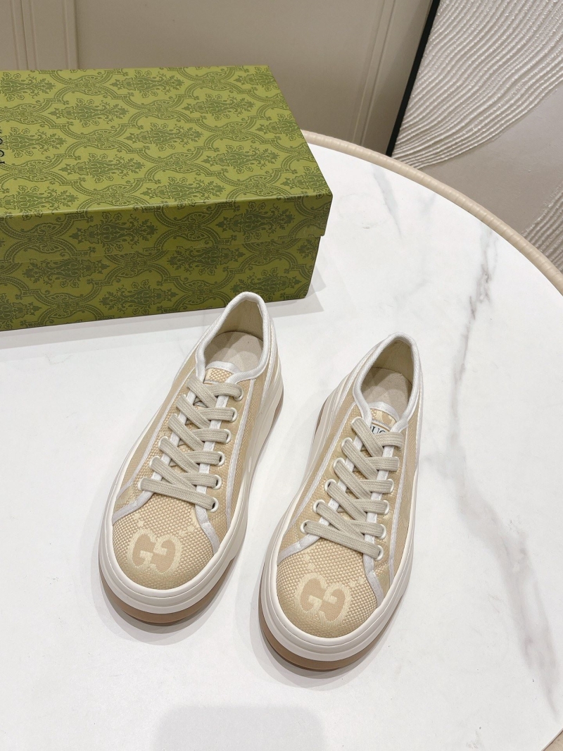 Gucci Casual Shoes